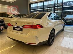 بی ئێم دەبڵیو سیریەس 5